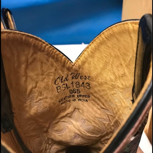 Women’s Size 6.5
Old West Boots
Broad Square Toe - Picture 3 of 8